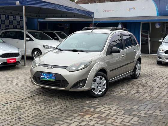 FORD FIESTA 1.0 ROCAM 8V FLEX 4P MANUAL FORD FIESTA 1.0 ROCAM 8V FLEX 4P MANUAL